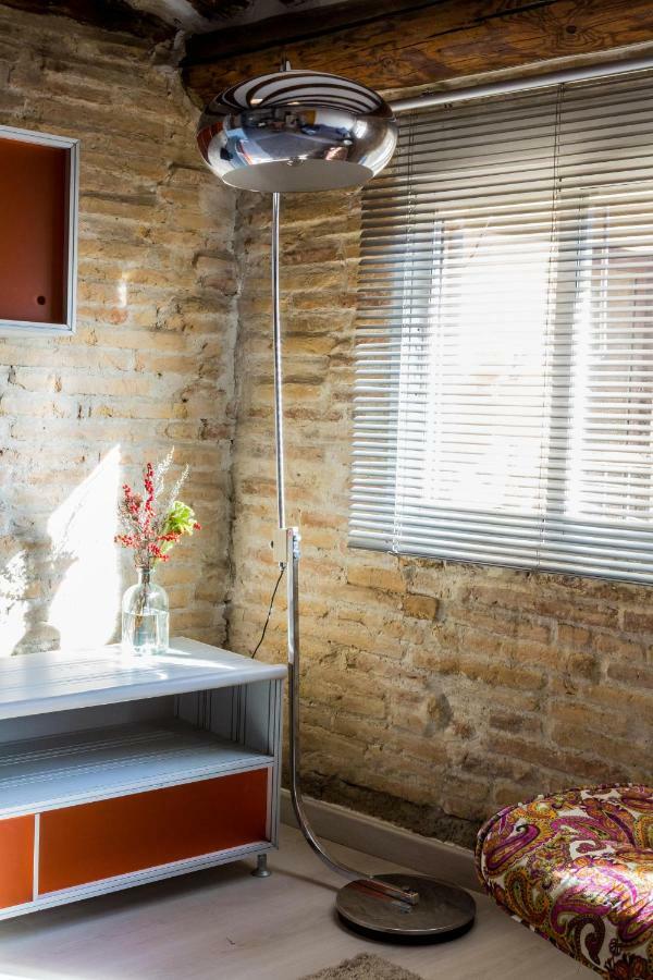 Fantastica Buhardilla Pz. Pilar Apartment Zaragoza Bagian luar foto