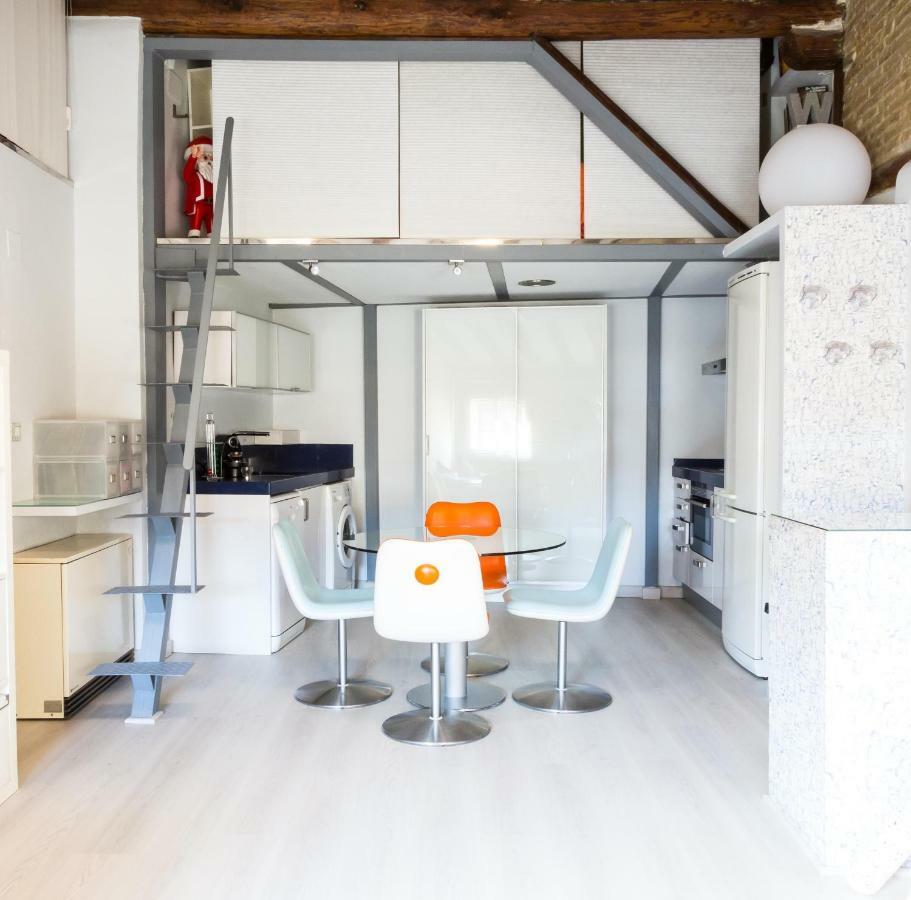 Fantastica Buhardilla Pz. Pilar Apartment Zaragoza Bagian luar foto
