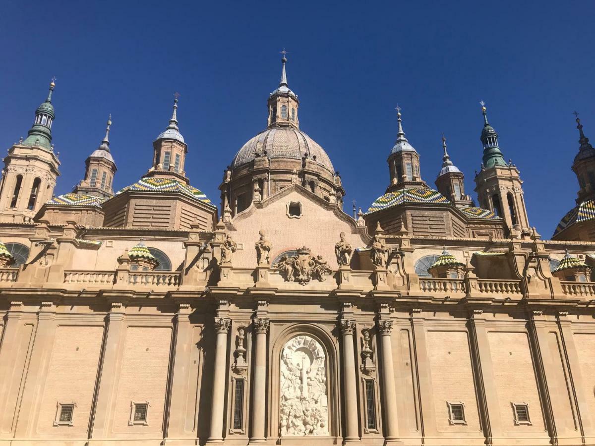 Fantastica Buhardilla Pz. Pilar Apartment Zaragoza Bagian luar foto