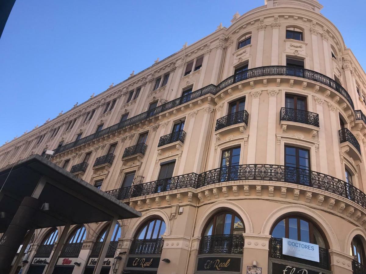Fantastica Buhardilla Pz. Pilar Apartment Zaragoza Bagian luar foto
